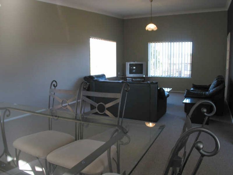 8 Wunda Avenue, Sussex Inlet NSW 2540