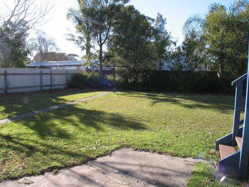8 Wunda Avenue, Sussex Inlet NSW 2540