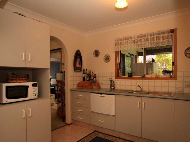 5 Finch Place, Sussex Inlet NSW 2540