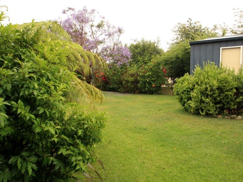 5 Finch Place, Sussex Inlet NSW 2540