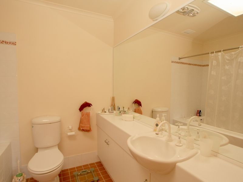 1/50 Jacobs Drive, Sussex Inlet NSW 2540