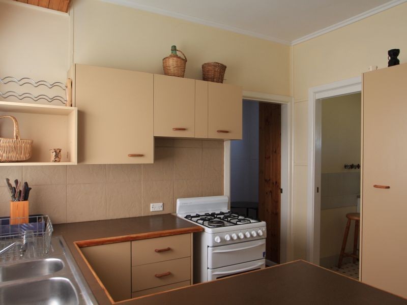 19 Ocean View Road, Sussex Inlet NSW 2540