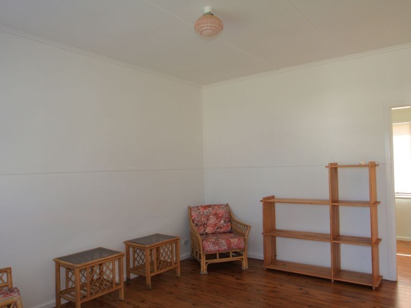 19 Ocean View Road, Sussex Inlet NSW 2540