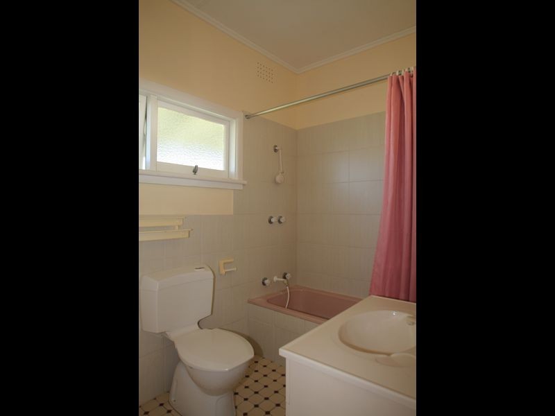 19 Ocean View Road, Sussex Inlet NSW 2540