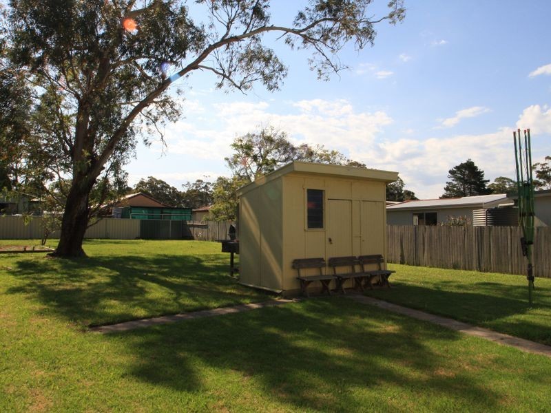 19 Ocean View Road, Sussex Inlet NSW 2540