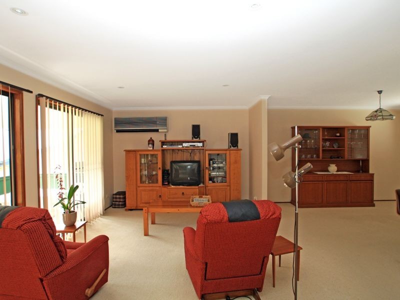 23 Fairview Crescent, Sussex Inlet NSW 2540