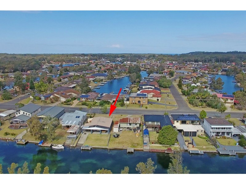 77 Jacobs Drive, Sussex Inlet NSW 2540