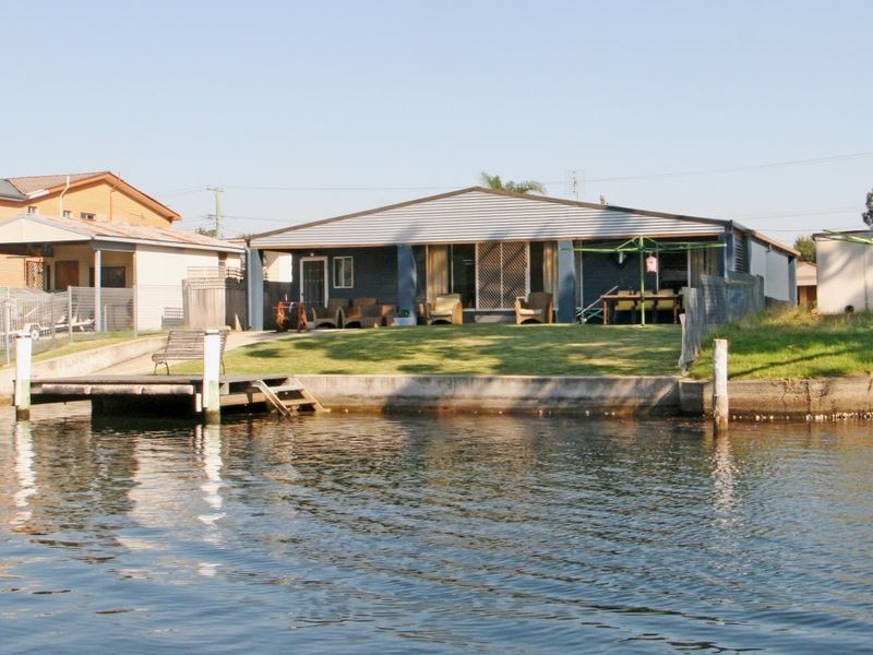 77 Jacobs Drive, Sussex Inlet NSW 2540