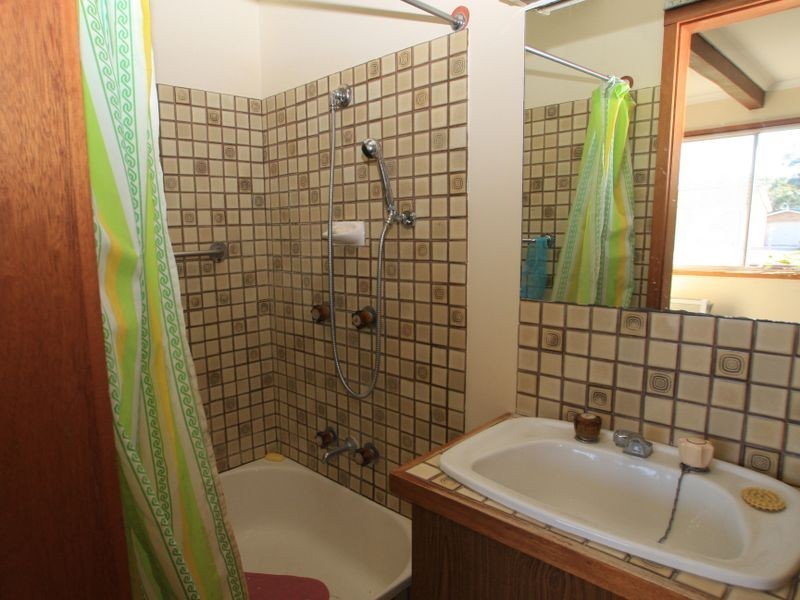 31 Tradewinds Avenue, Sussex Inlet NSW 2540