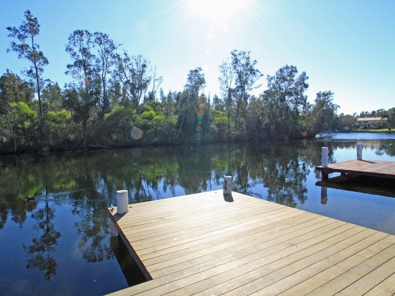 95 Jacobs Drive, Sussex Inlet NSW 2540