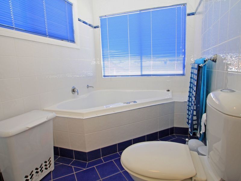 95 Jacobs Drive, Sussex Inlet NSW 2540