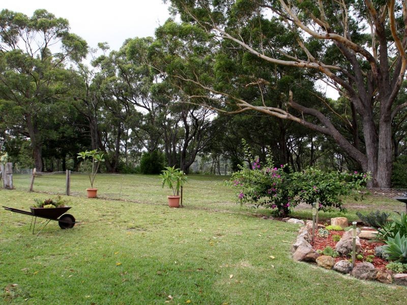 12 Ethel Avenue, Sussex Inlet NSW 2540