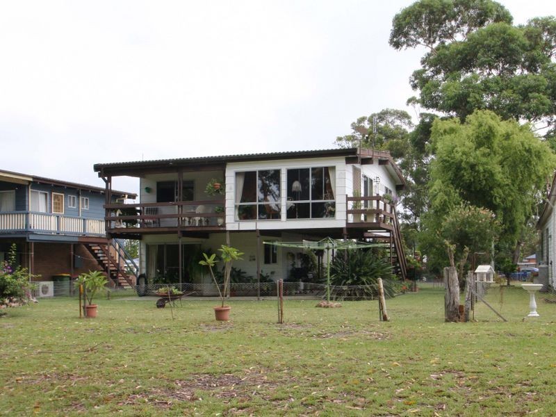 12 Ethel Avenue, Sussex Inlet NSW 2540
