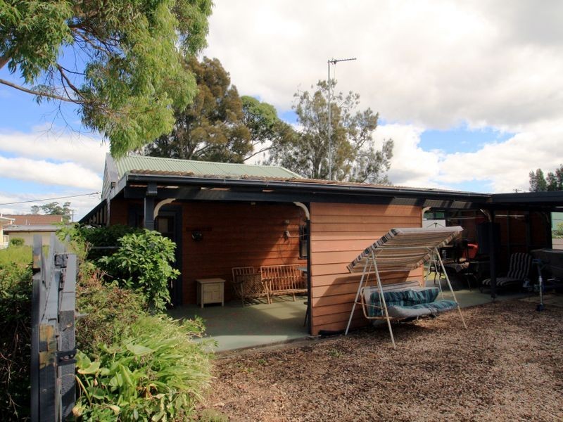 21 Lyons Road, Sussex Inlet NSW 2540