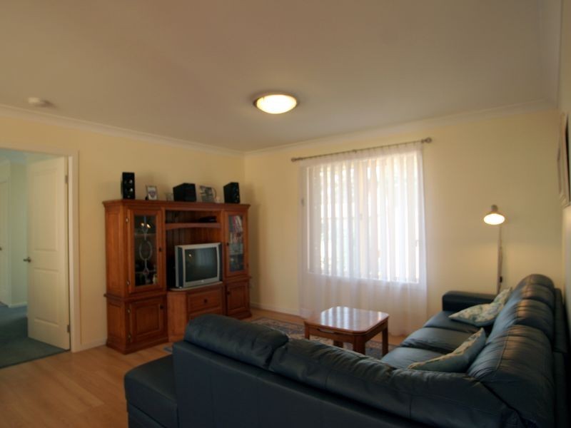 18 Tradewinds Avenue, Sussex Inlet NSW 2540