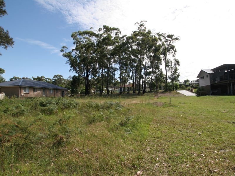 97 Suncrest Avenue, Sussex Inlet NSW 2540