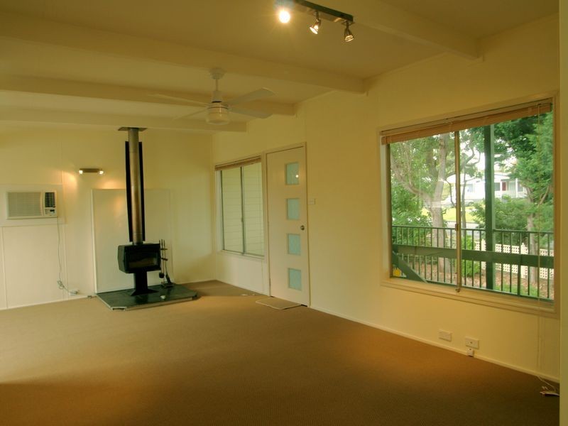 25 Ray Street, Sussex Inlet NSW 2540