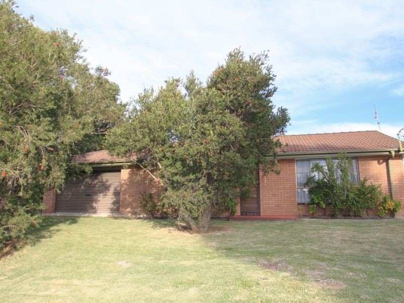 80 Jacobs Drive, Sussex Inlet NSW 2540