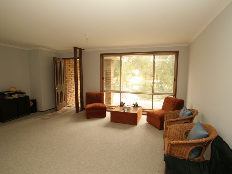 6 Plover Close, Sussex Inlet NSW 2540