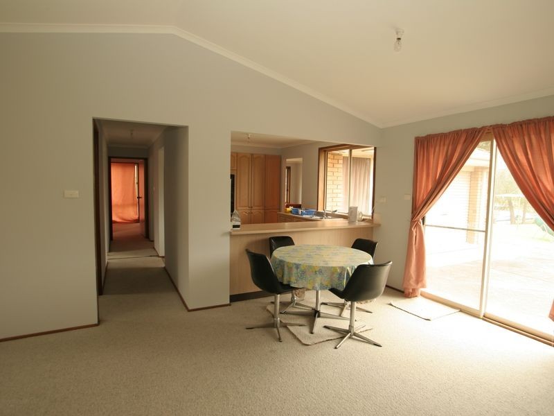 6 Plover Close, Sussex Inlet NSW 2540