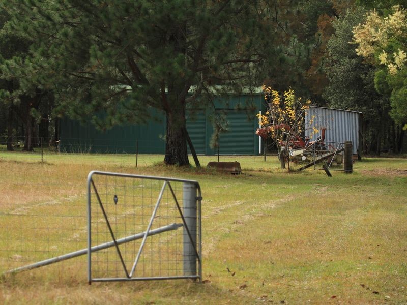 924 Sussex Inlet Road, Sussex Inlet NSW 2540