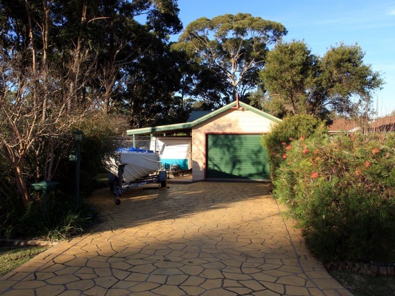 76 River Road, Sussex Inlet NSW 2540