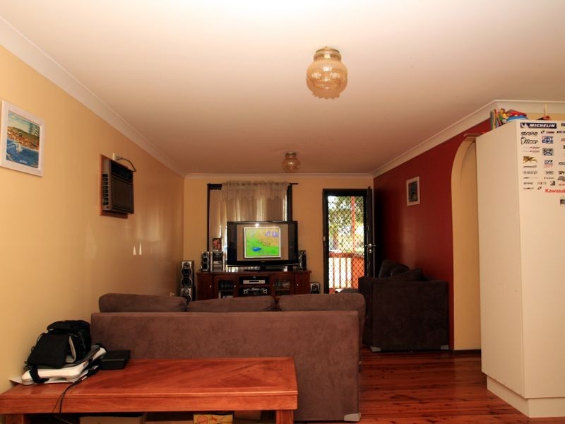 8 Voyager Avenue, Sussex Inlet NSW 2540