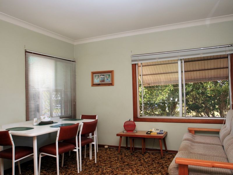 39 Iverison Road, Sussex Inlet NSW 2540