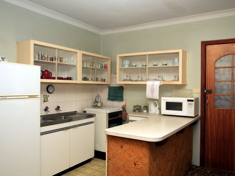 39 Iverison Road, Sussex Inlet NSW 2540