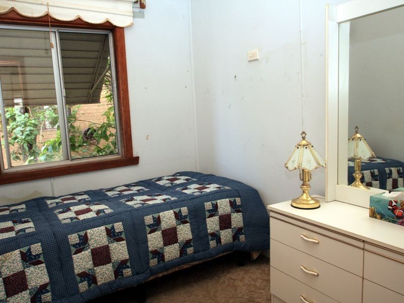 39 Iverison Road, Sussex Inlet NSW 2540