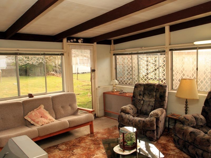 39 Iverison Road, Sussex Inlet NSW 2540