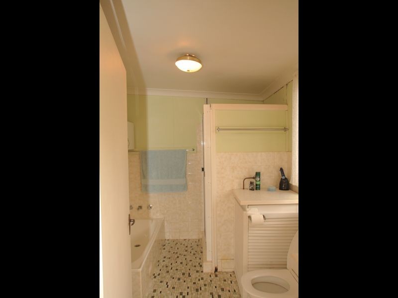 39 Iverison Road, Sussex Inlet NSW 2540