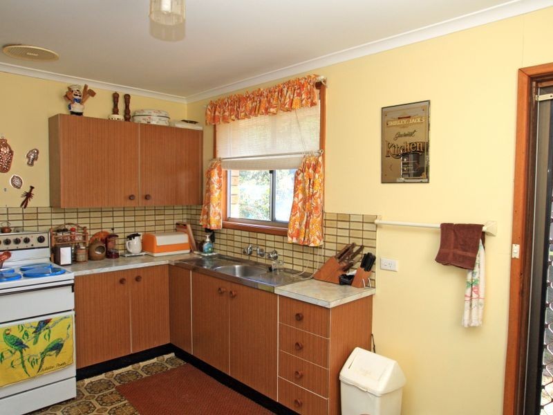 13 Tradewinds Avenue, Sussex Inlet NSW 2540