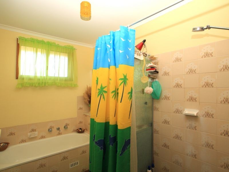 13 Tradewinds Avenue, Sussex Inlet NSW 2540