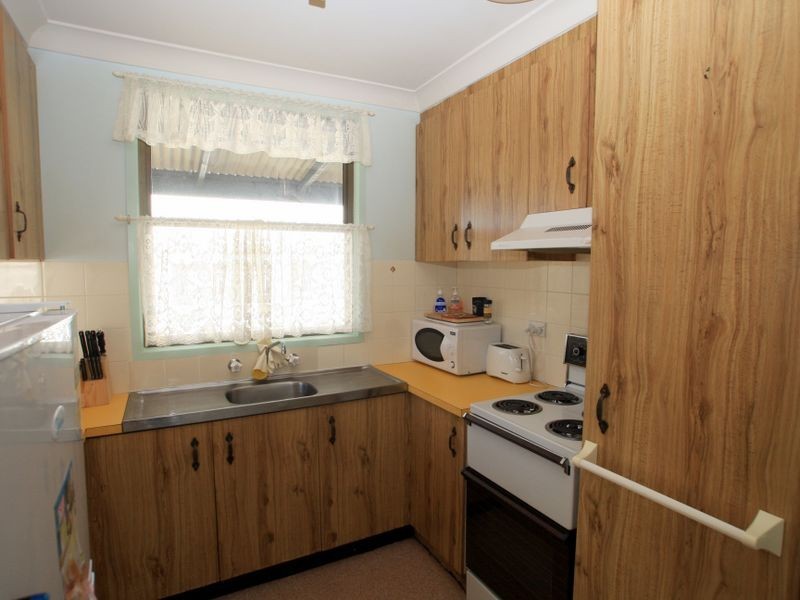 3 Ocean View Road, Sussex Inlet NSW 2540
