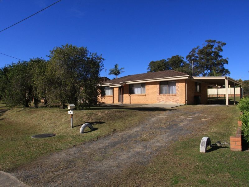 14 Suncrest Avenue, Sussex Inlet NSW 2540