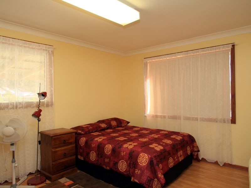 14 Suncrest Avenue, Sussex Inlet NSW 2540