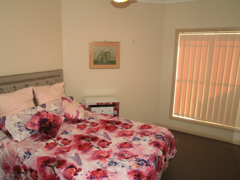 17 Cormorant Avenue, Sussex Inlet NSW 2540
