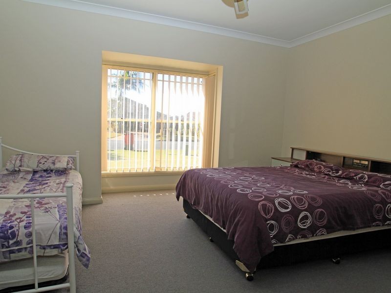 17 Cormorant Avenue, Sussex Inlet NSW 2540