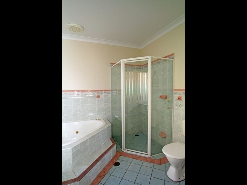 17 Cormorant Avenue, Sussex Inlet NSW 2540