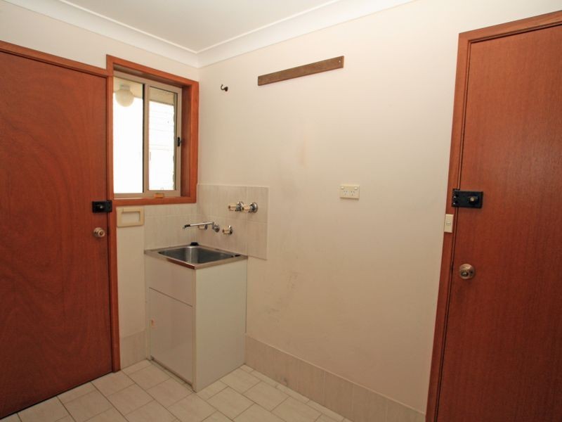 9 Paradise Crs, Sussex Inlet NSW 2540