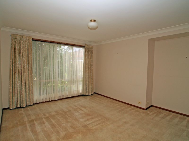 9 Paradise Crs, Sussex Inlet NSW 2540