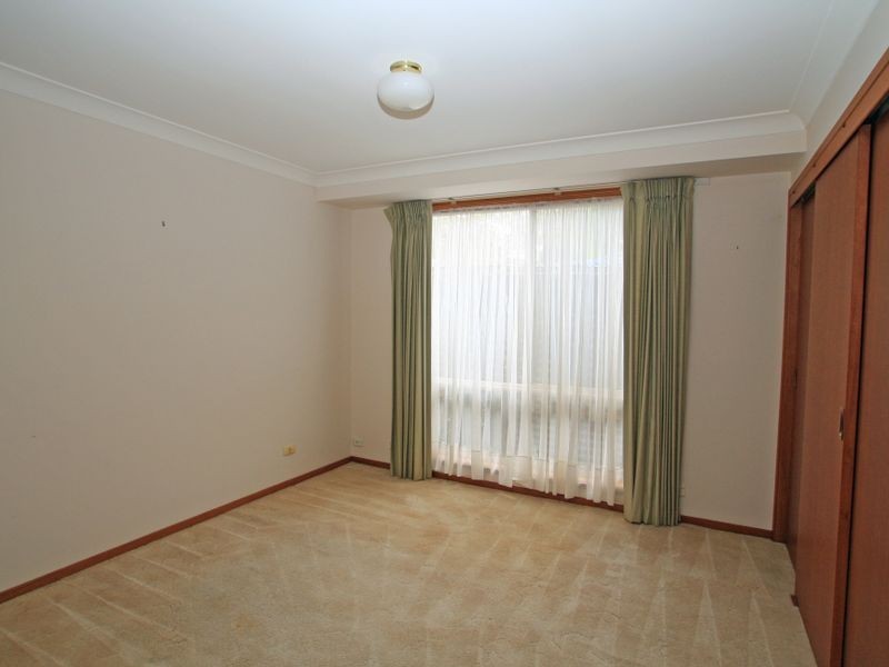 9 Paradise Crs, Sussex Inlet NSW 2540