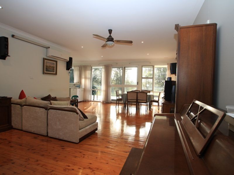 120 River Road, Sussex Inlet NSW 2540