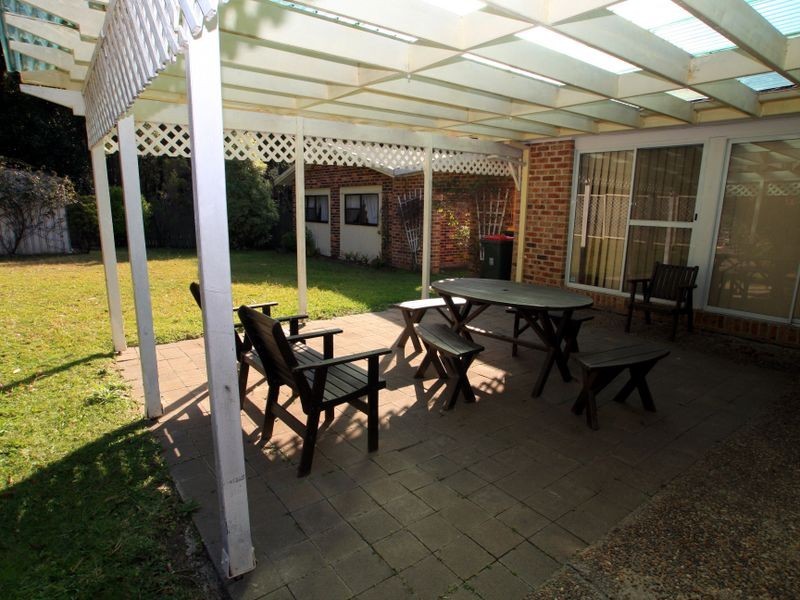 33 Suncrest Avenue, Sussex Inlet NSW 2540