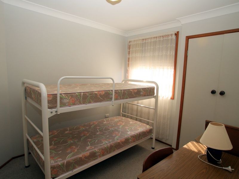 33 Suncrest Avenue, Sussex Inlet NSW 2540