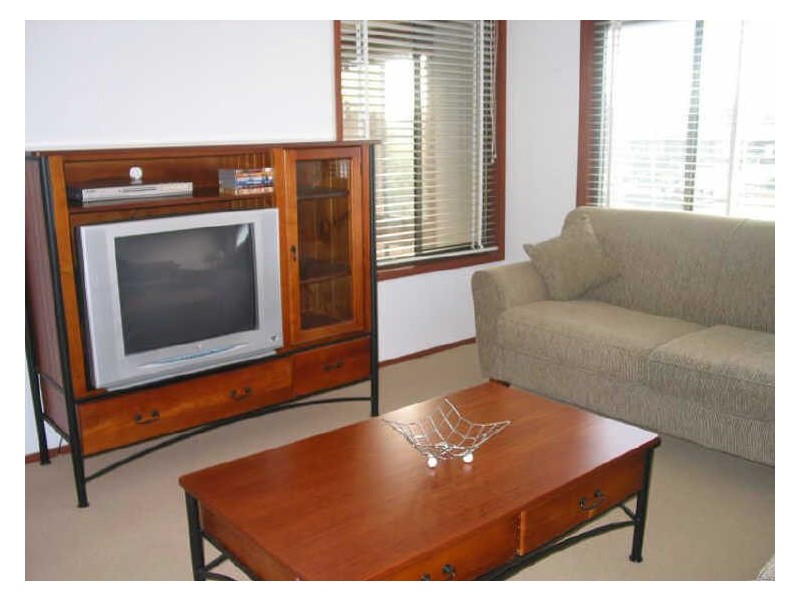 61 Cater Crescent, Sussex Inlet NSW 2540
