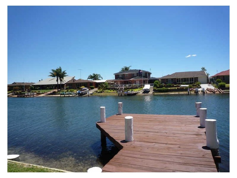 61 Cater Crescent, Sussex Inlet NSW 2540