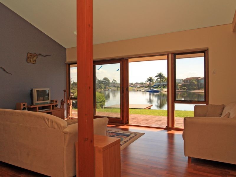 15 Corang Avenue, Sussex Inlet NSW 2540