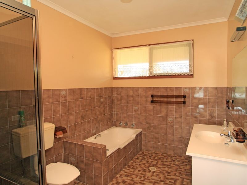 15 Corang Avenue, Sussex Inlet NSW 2540